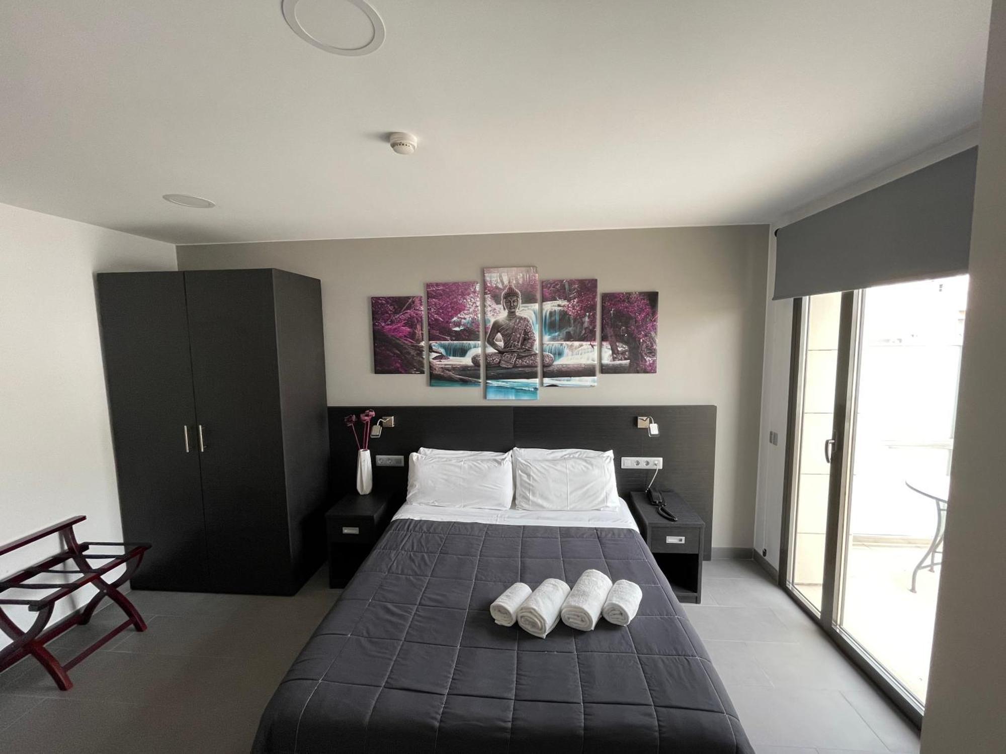 6 Bis Hotel Кастельдефельс Экстерьер фото